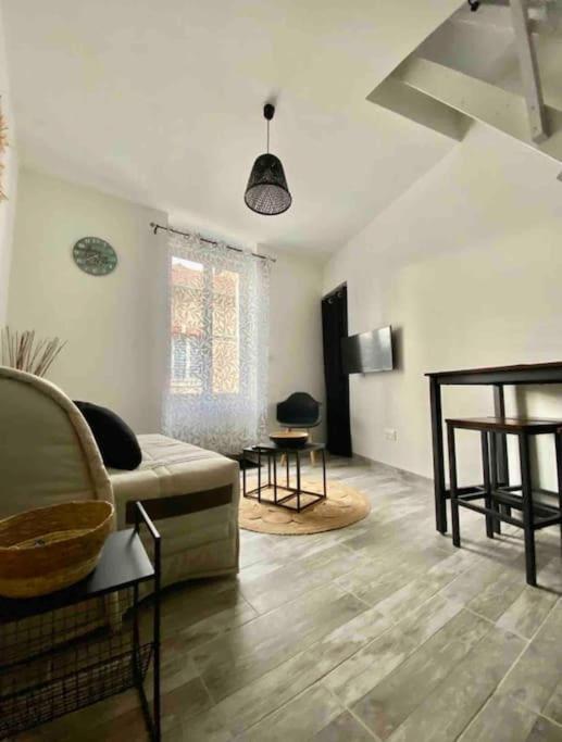 Appartement Centre Ville Saint-Amand-Mont-Rond Exterior foto